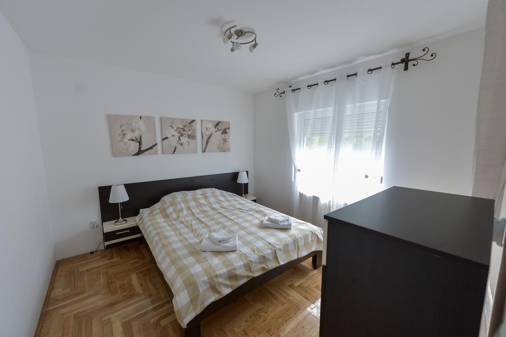 Park Srce Apartments Arandjelovac Habitación foto
