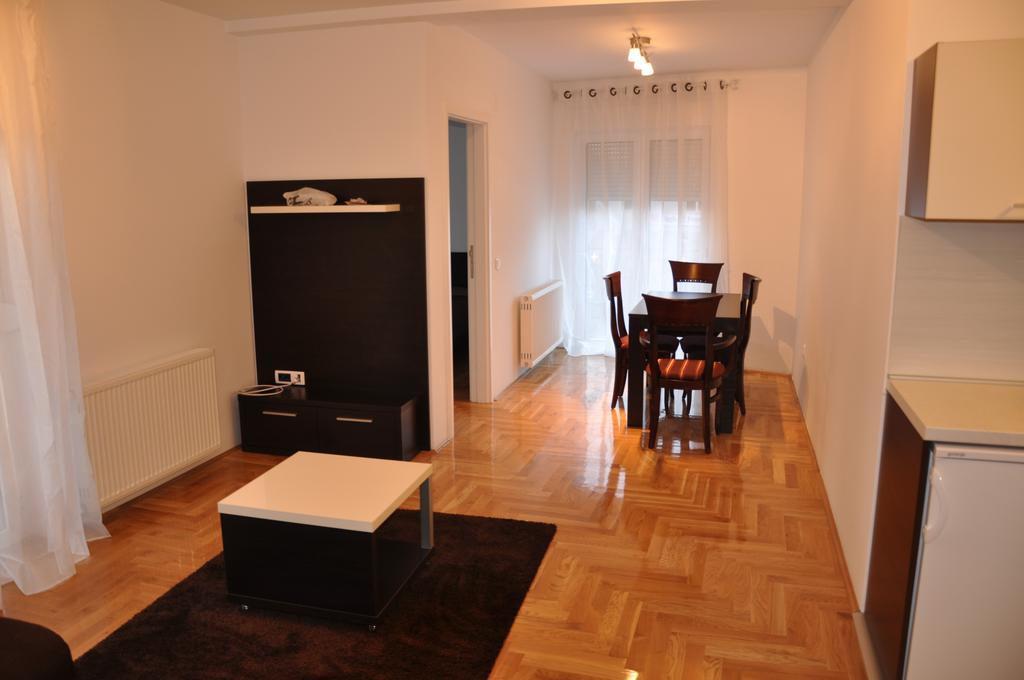 Park Srce Apartments Arandjelovac Habitación foto